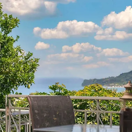 Aqua Haven Seaside Relaxation Poolside Luxury * Khartáta